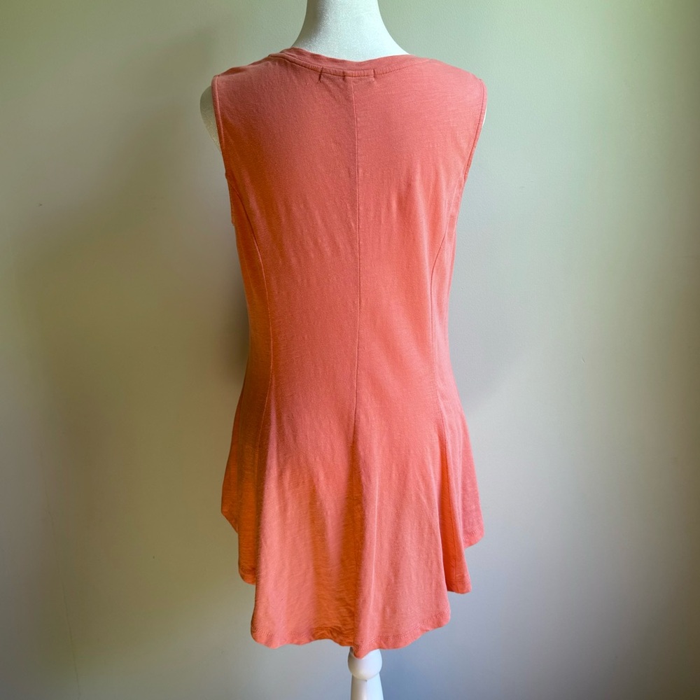Anthropologie Eri + Ali Evie Coral T-Shirt Top Size Medium - Picture 4 of 6